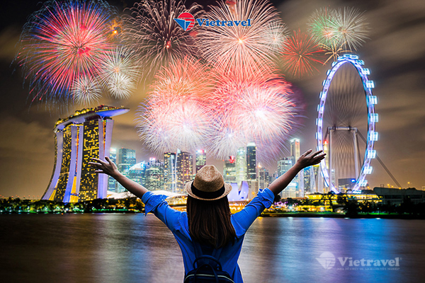 Singapore: Countdown New Year Marina Bay Sands ( Khách Sạn Royal Plaza on Scotts  5 Sao, Chiêm Ngưỡng Pháo Hoa Với Hạng Ghê Cao Cấp Premier)